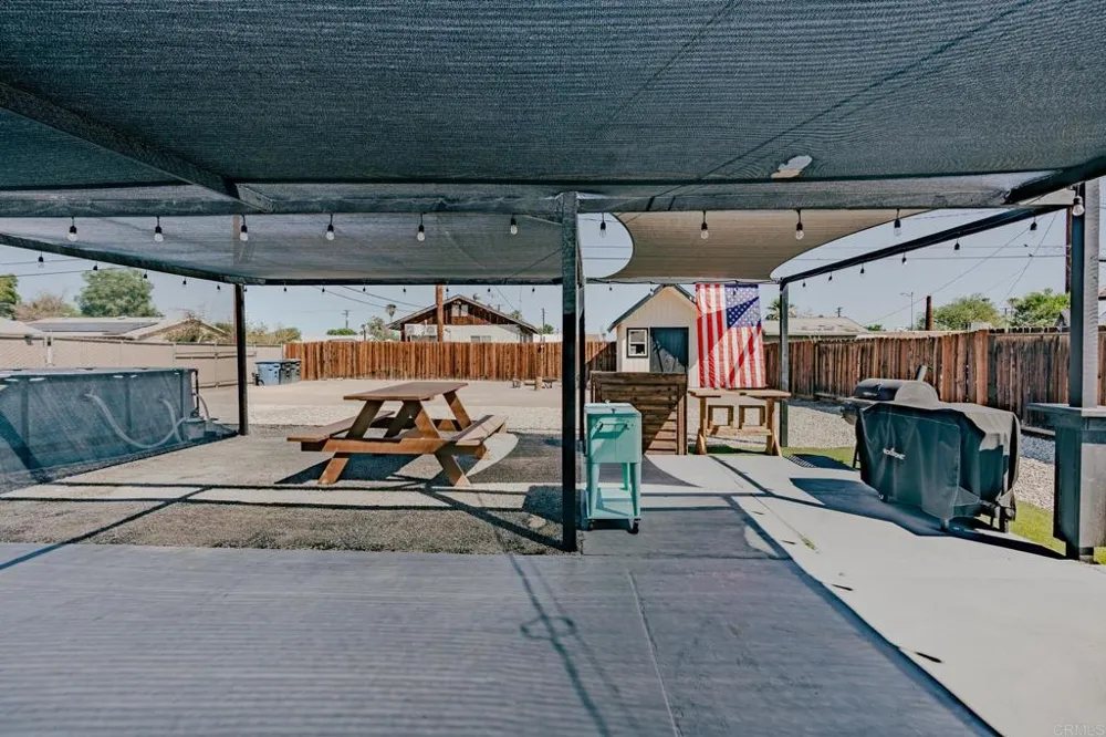 1592 Ross Avenue El Centro, CA 92243
