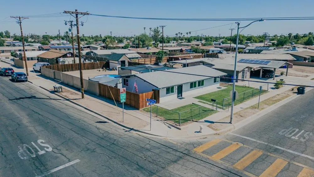 1592 Ross Avenue El Centro, CA 92243