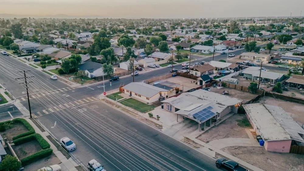 1592 Ross Avenue El Centro, CA 92243
