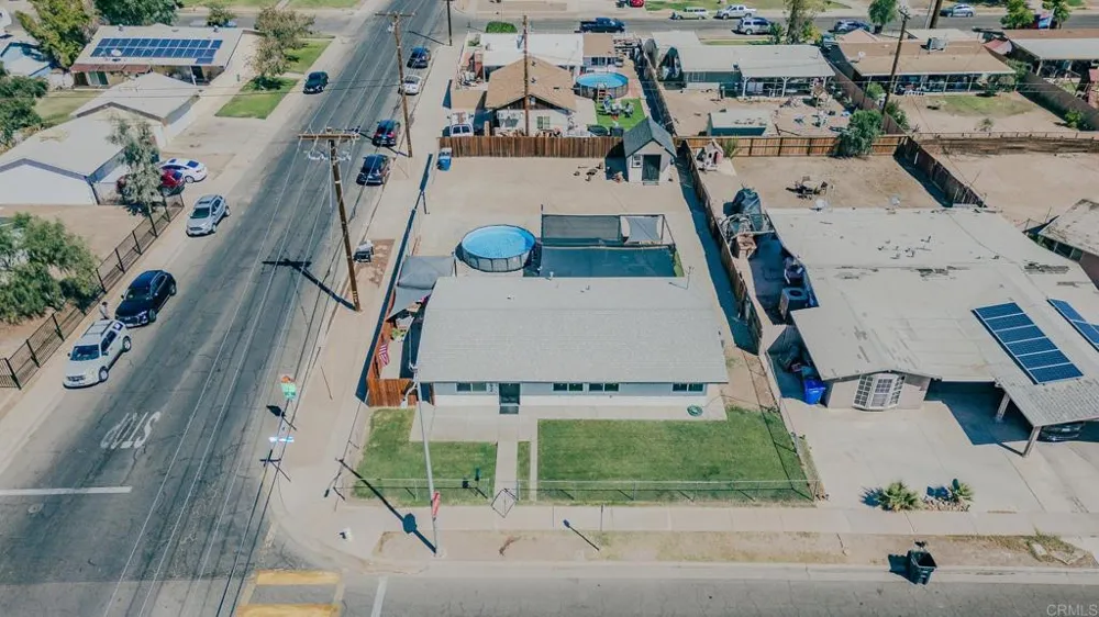 1592 Ross Avenue El Centro, CA 92243