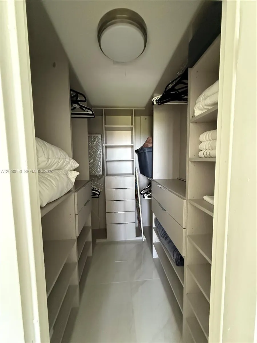 10275 Collins Ave #434 Bal Harbour, FL 33154