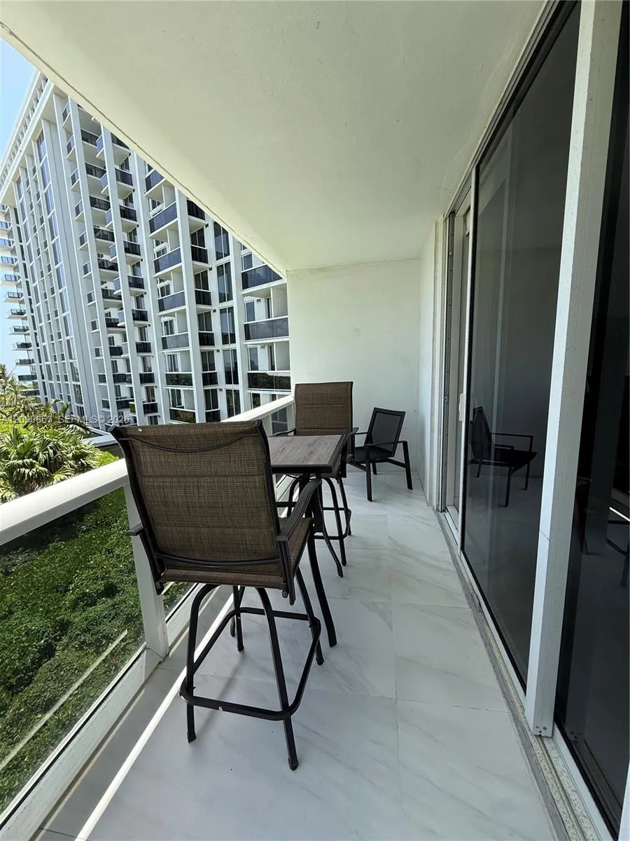 10275 Collins Ave #434 Bal Harbour, FL 33154