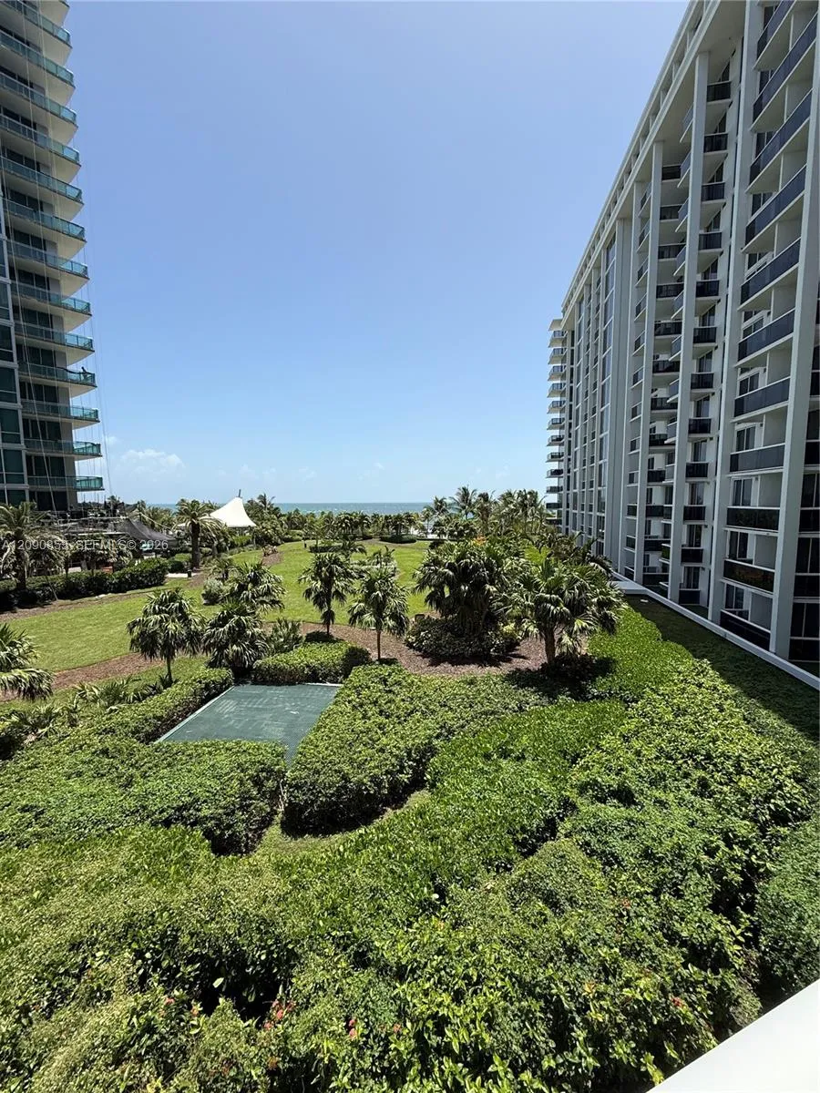 10275 Collins Ave #434 Bal Harbour, FL 33154