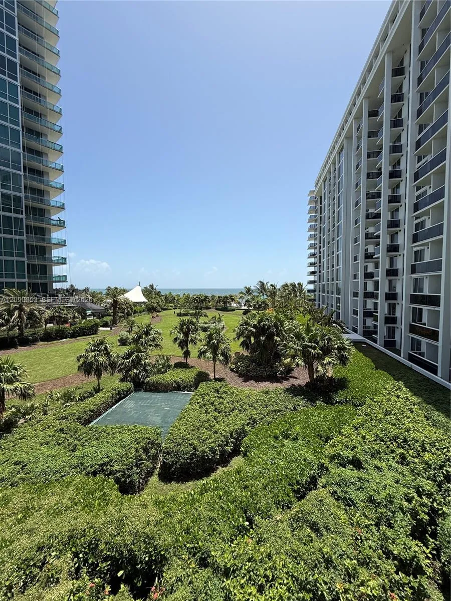 10275 Collins Ave #434 Bal Harbour, FL 33154