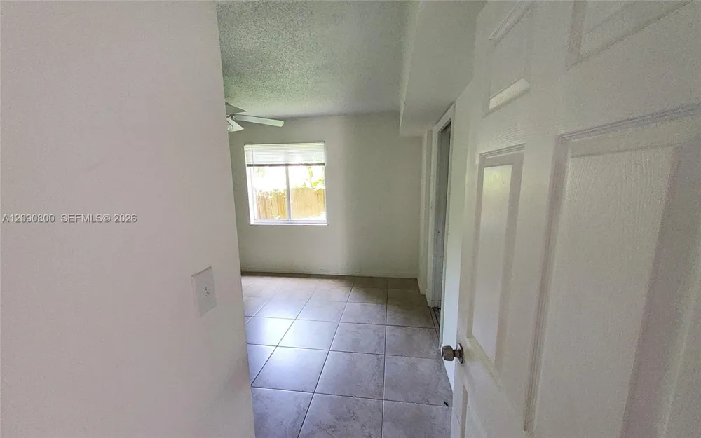 5810 W 18th Ln #101 Hialeah, FL 33012