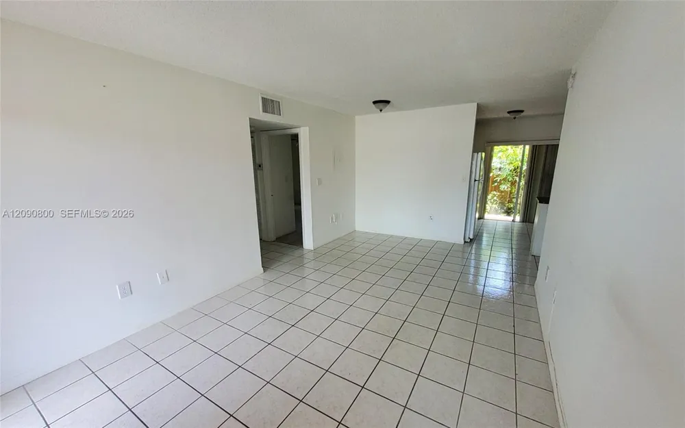 5810 W 18th Ln #101 Hialeah, FL 33012