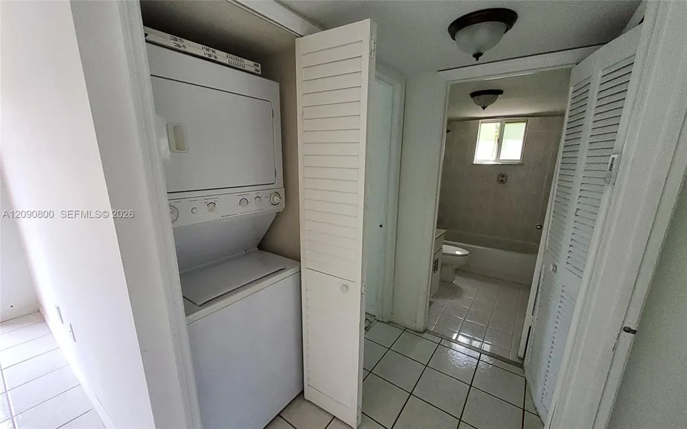 5810 W 18th Ln #101 Hialeah, FL 33012