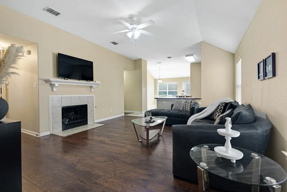 2932 Milby Oaks Drive Fort Worth, TX 76244