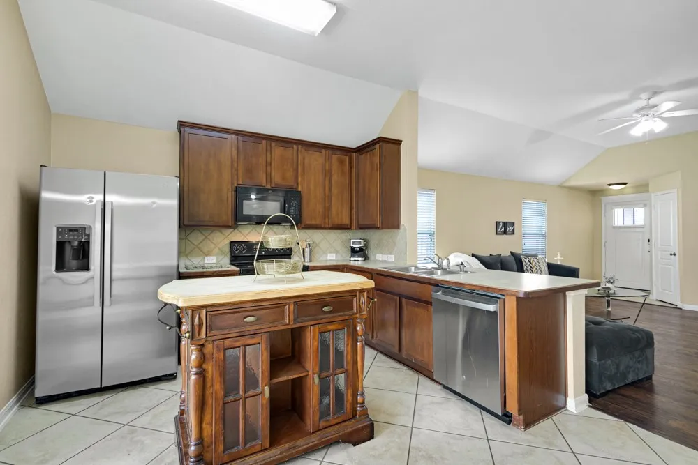 2932 Milby Oaks Drive Fort Worth, TX 76244