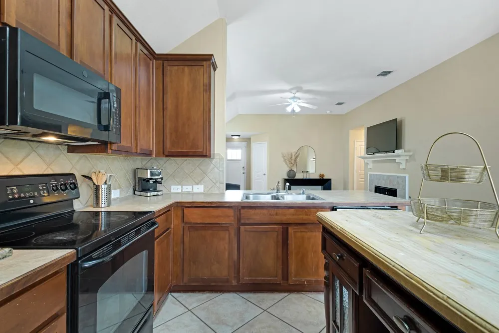 2932 Milby Oaks Drive Fort Worth, TX 76244