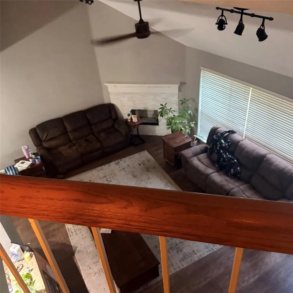 2114 Fountain Drive Sugar Land, TX 77478