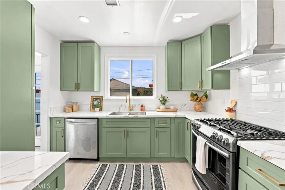 2516 W 164th Torrance, CA 90504