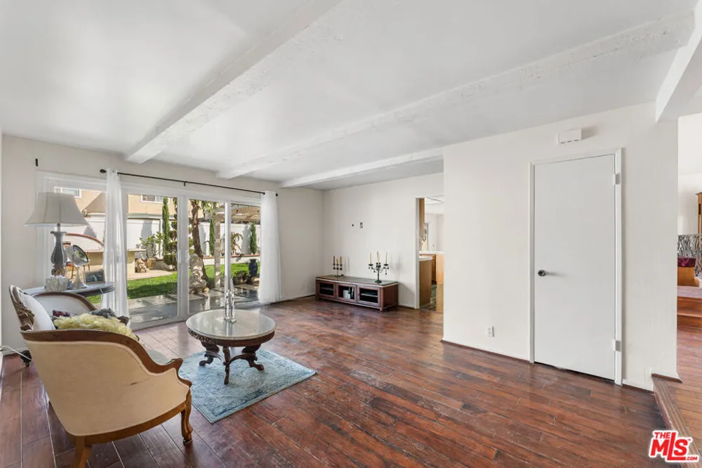 3381 Elma Street Camarillo, CA 93010