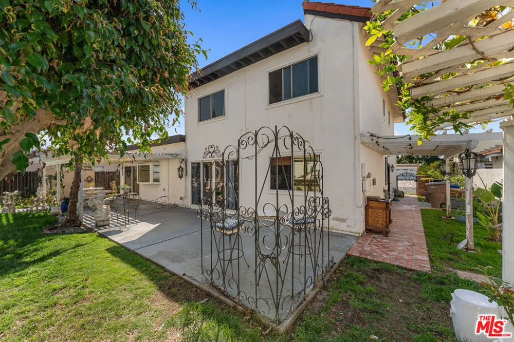 3381 Elma Street Camarillo, CA 93010