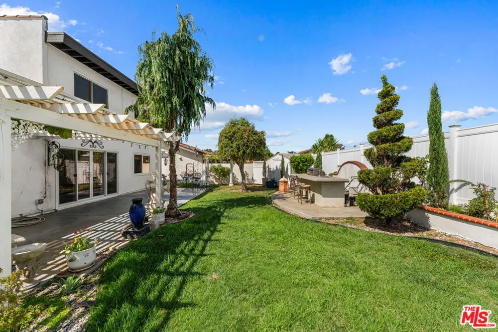 3381 Elma Street Camarillo, CA 93010