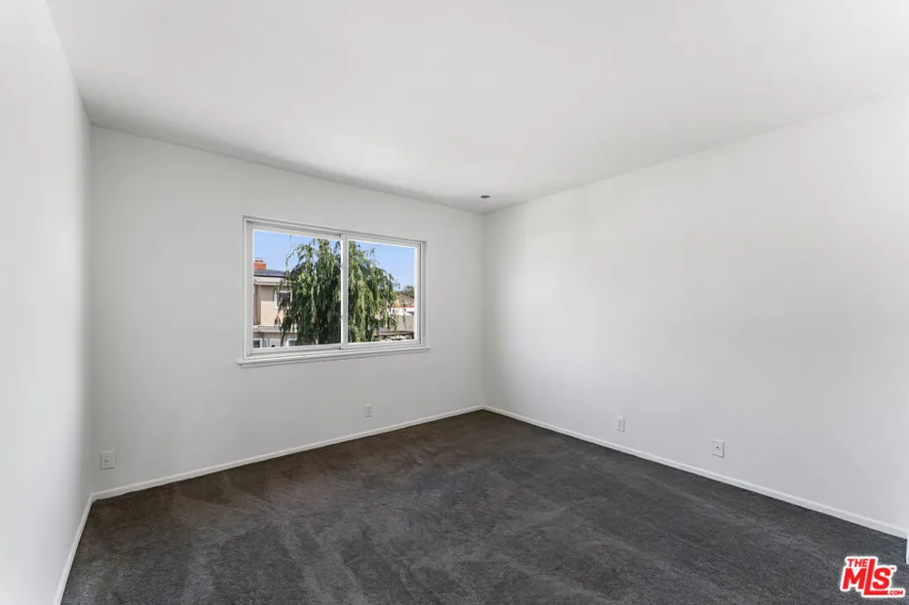 3381 Elma Street Camarillo, CA 93010