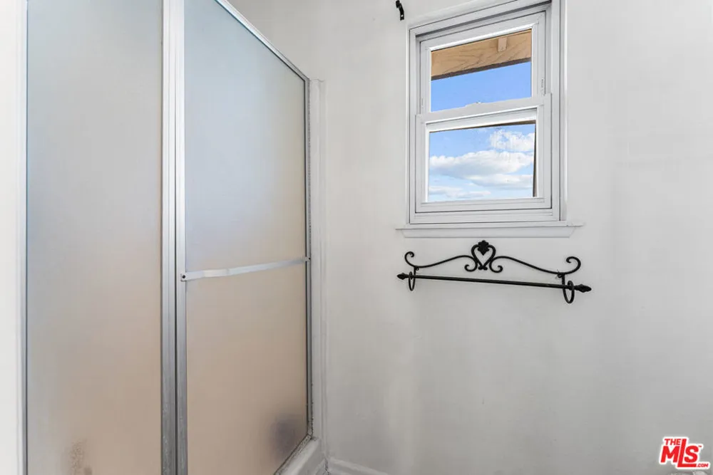 3381 Elma Street Camarillo, CA 93010