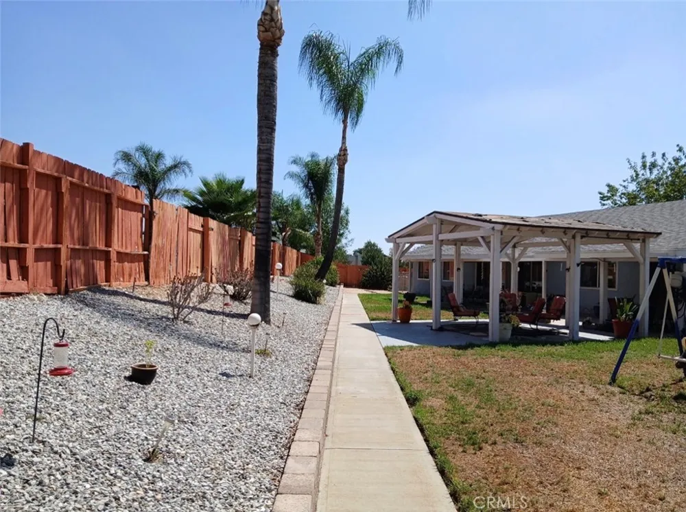 2457 Fillmore Rialto, CA 92377