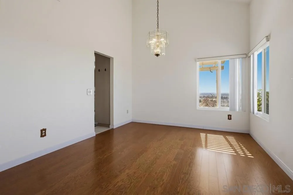 9306 Laurentian San Diego, CA 92129