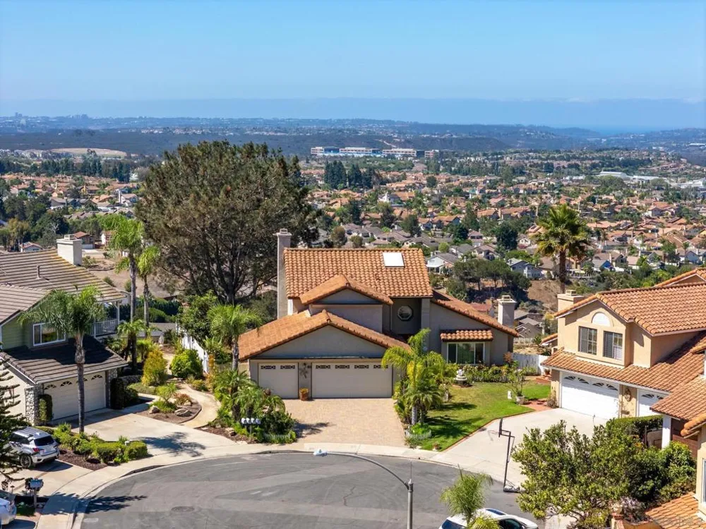 9306 Laurentian San Diego, CA 92129
