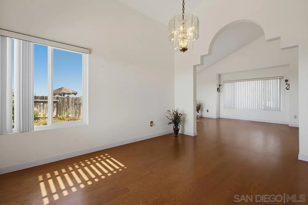 9306 Laurentian San Diego, CA 92129