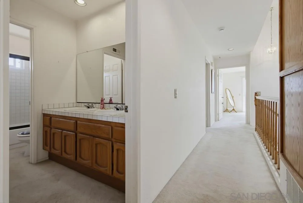 9306 Laurentian San Diego, CA 92129