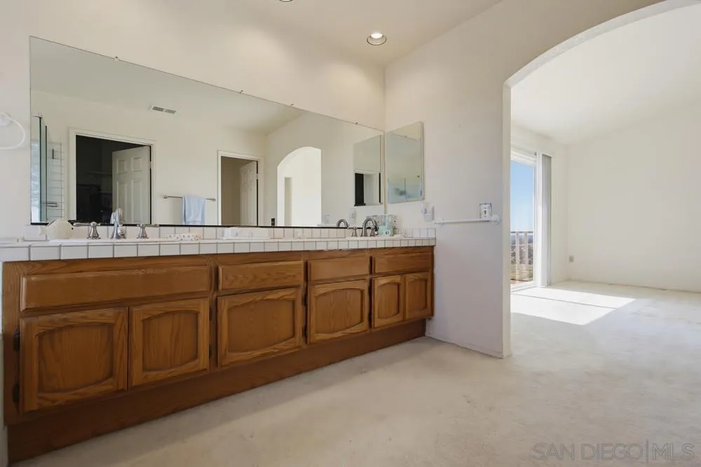 9306 Laurentian San Diego, CA 92129