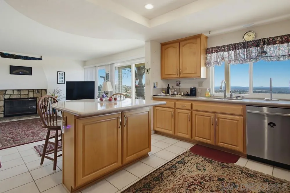 9306 Laurentian San Diego, CA 92129