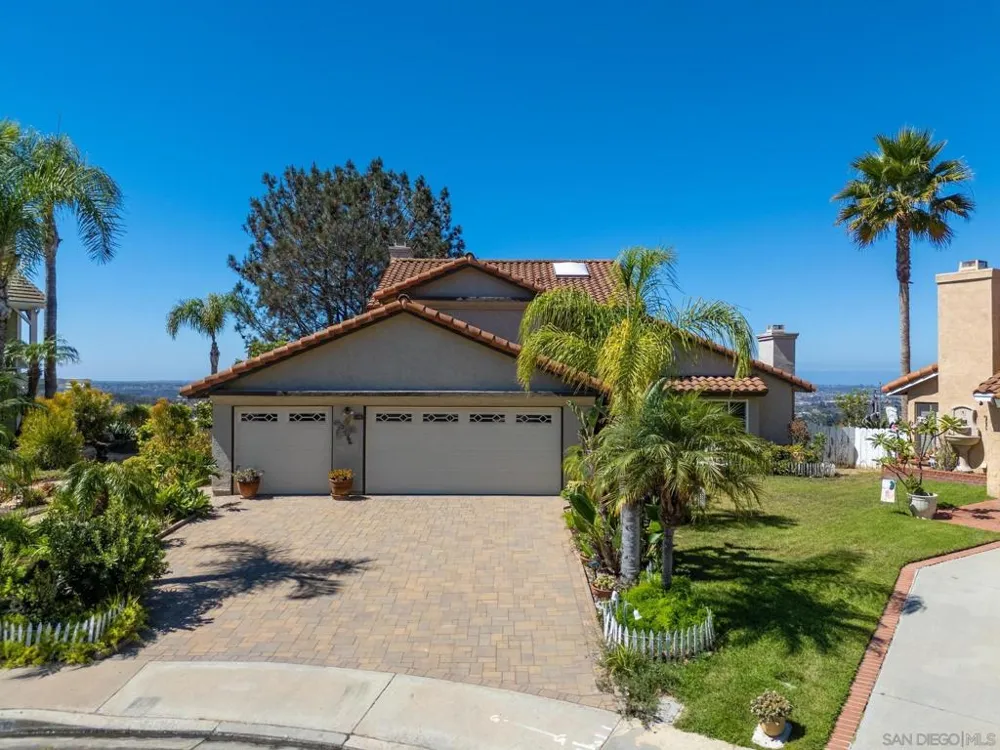 9306 Laurentian San Diego, CA 92129