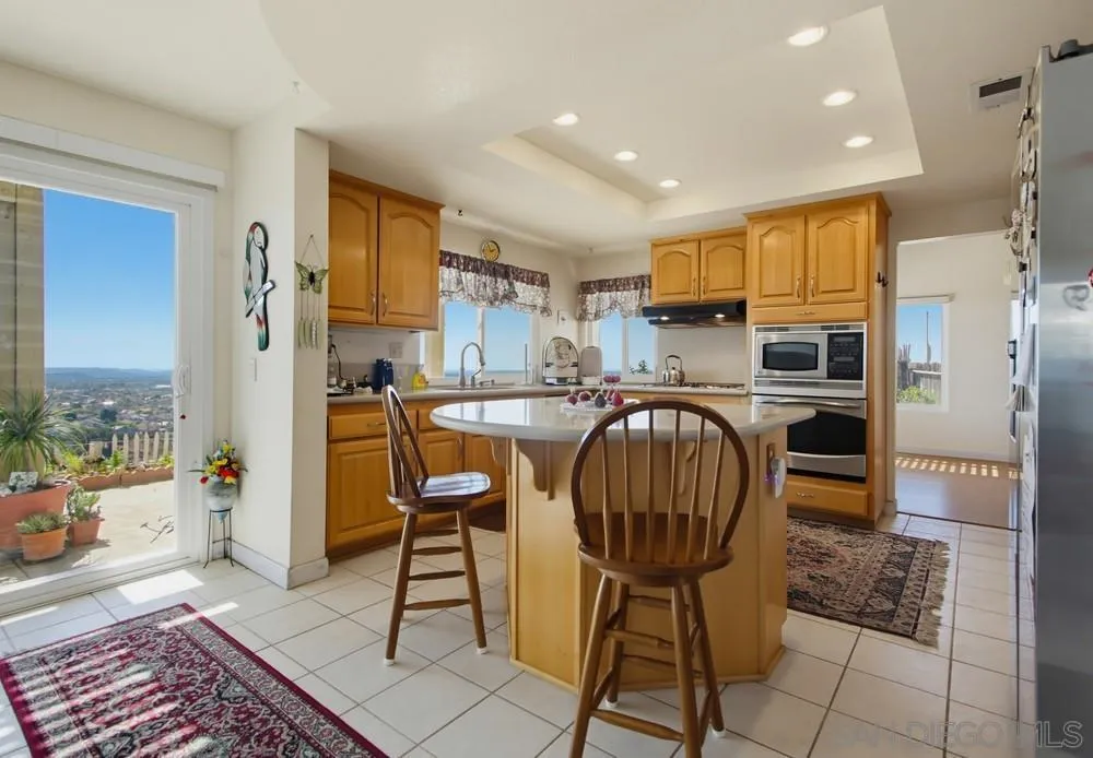 9306 Laurentian San Diego, CA 92129