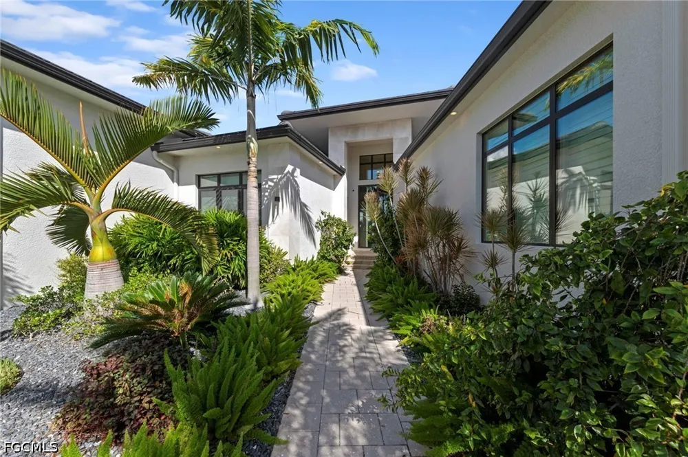 SW 28th Lane Cape Coral, FL 33914
