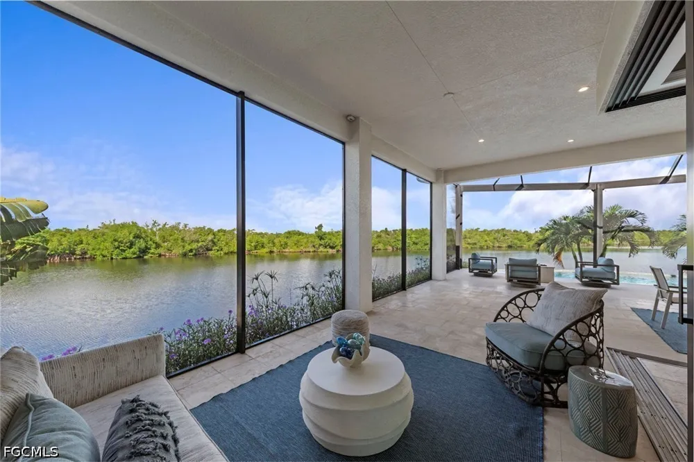 SW 28th Lane Cape Coral, FL 33914