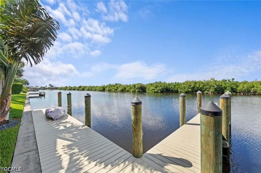 SW 28th Lane Cape Coral, FL 33914
