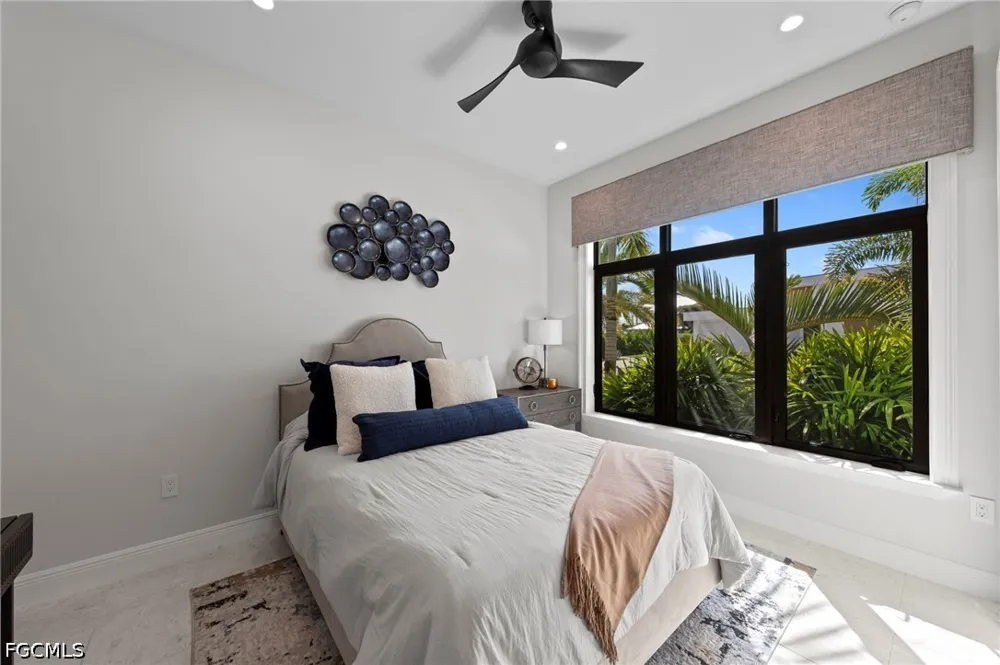 SW 28th Lane Cape Coral, FL 33914