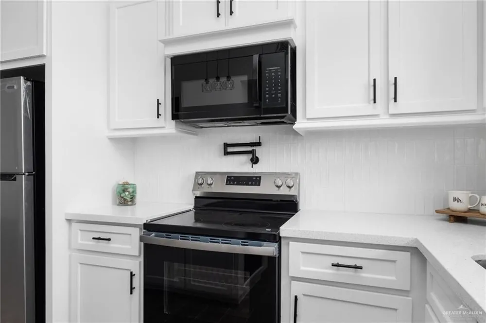 2300 Tuscany Road Weslaco, TX 78596