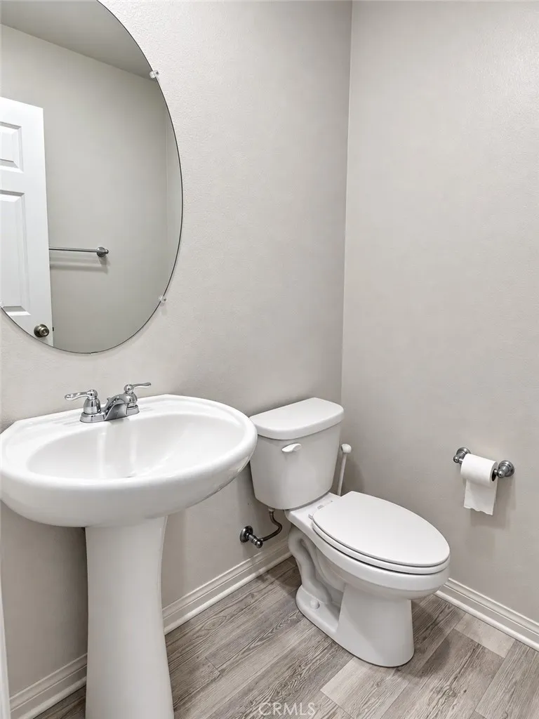 15 Gazania Compton, CA 90221