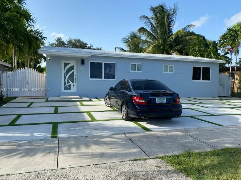 10665 SW 6 St Miami, FL 33174