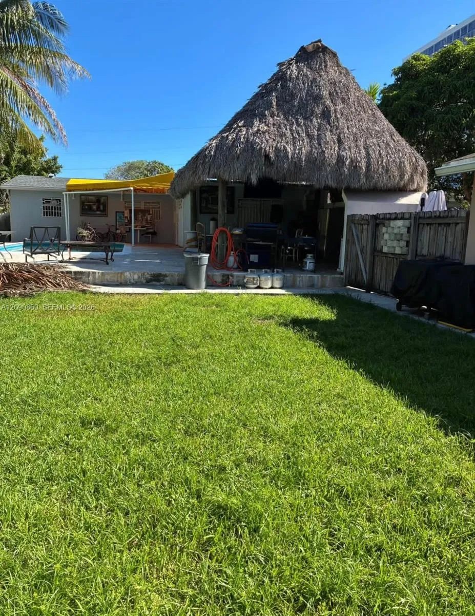 10665 SW 6 St Miami, FL 33174