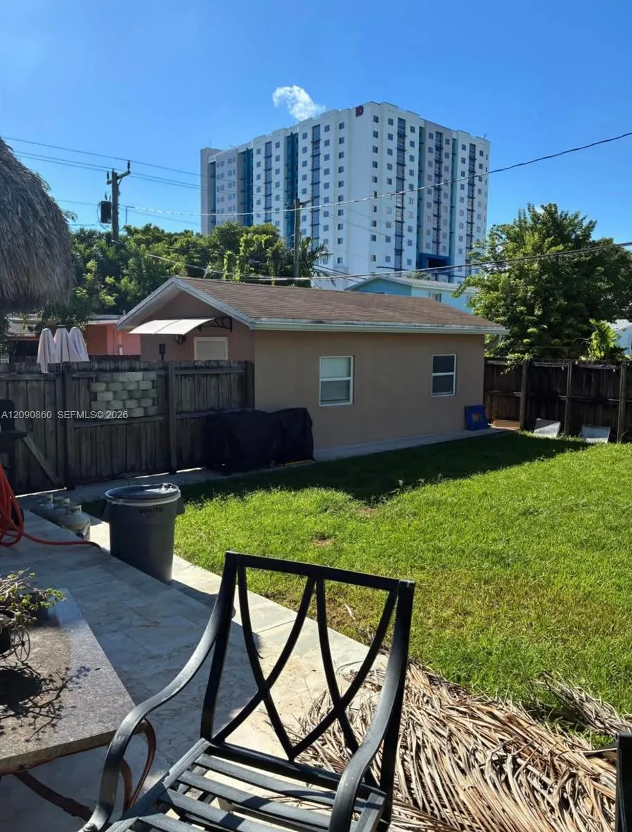 10665 SW 6 St Miami, FL 33174