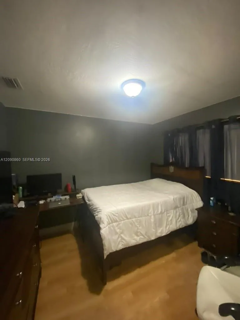 10665 SW 6 St Miami, FL 33174