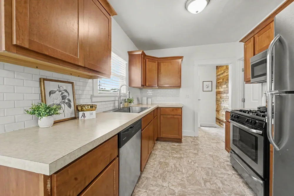 735 Eleanor Street NE Grand Rapids City, MI 49505