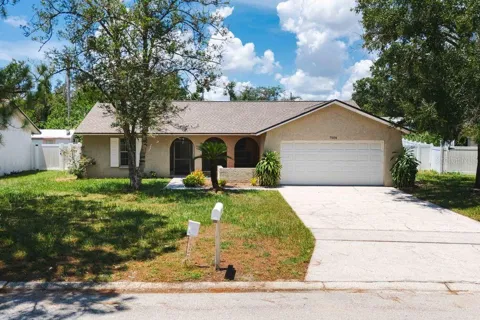 7504 SANIBEL CIRCLE