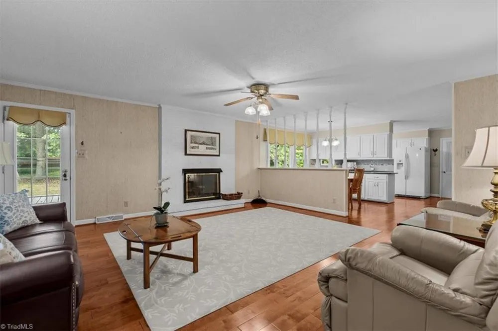 4503 Doncaster Drive Greensboro, NC 27406
