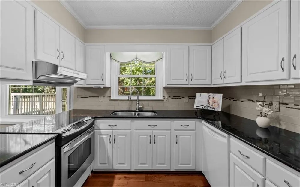 4503 Doncaster Drive Greensboro, NC 27406