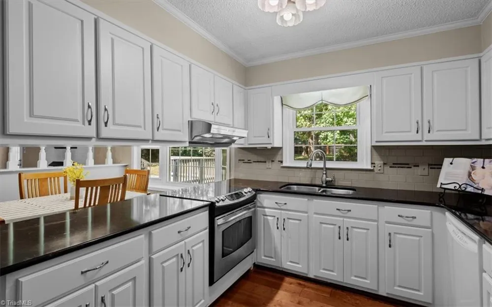 4503 Doncaster Drive Greensboro, NC 27406