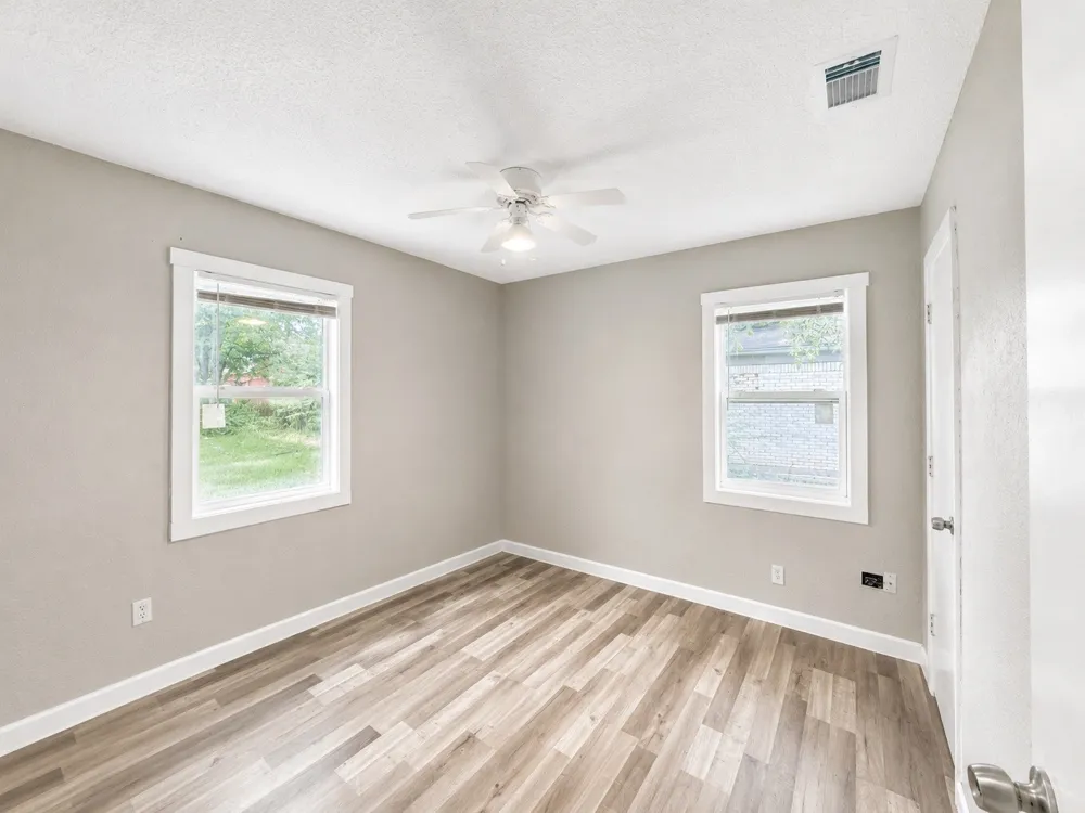 1125 Ridgeview Street Mesquite, TX 75149