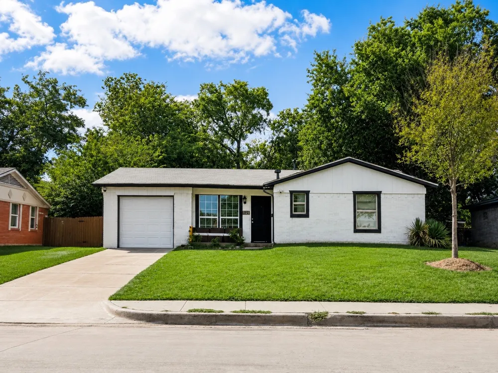 1125 Ridgeview Street Mesquite, TX 75149