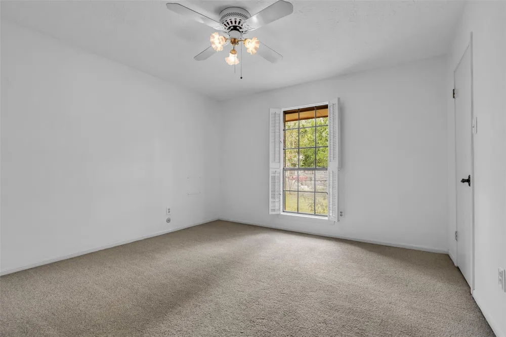 3403 Nottingham Street Pearland, TX 77581