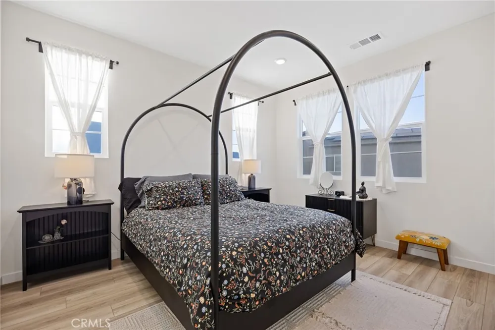27131 Observation Court Valencia, CA 91381