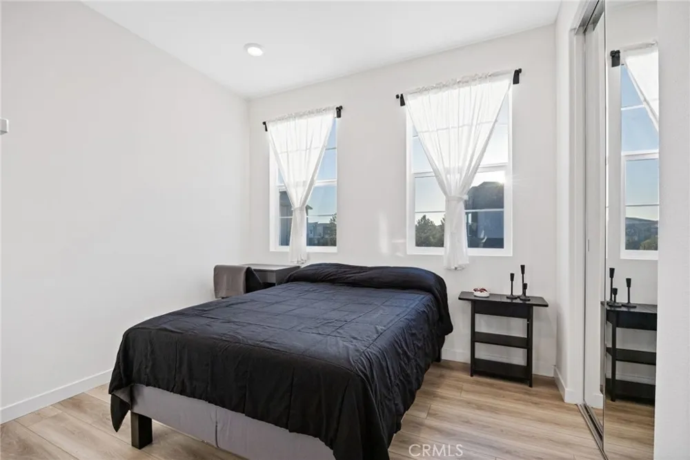 27131 Observation Court Valencia, CA 91381